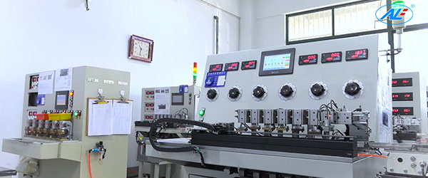 8961621320329706.jpg 關(guān)于我們內(nèi)頁(yè)7.jpg